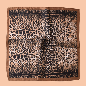 Квадратно шалче от сатенен шифон със леопардов принт, проста тъкан, лято