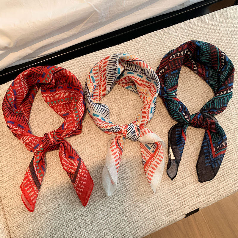 Kvadratni šal od poliestera s retro printom cashew flower, proljeće 2025, tisak, gradski stil