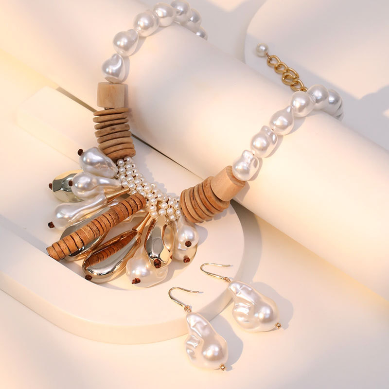 Геометричен комплект бижута от изкуствени перли: огърлица, обици и гривна — ръчно плетено, марка Gute, регулярна верига