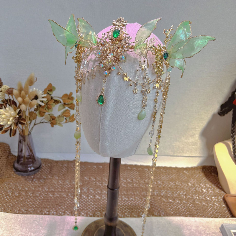 Krooni kujuline juukseaksessuaar — plastik/resiin, retro-stiil, käsitöö