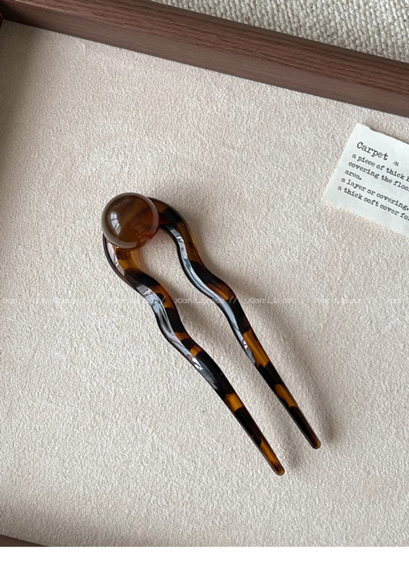 Clip de păr în formă de U, stil nou chinezesc, retro pentru femei - Material: Plastic/Rezina; Stil: Chinezesc; Configurare: U-shape; Personalizare disponibilă; Etichetă privată licențiată