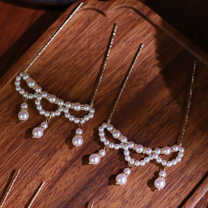 Matu aksesuārs ar pērlītēm un pūciņām, retro stils (Materiāls: sajaukts materiāls; Stils: retro; Forma: sievietēm, pērlītes; Iepakojums: atsevišķs iepakojums; Kategorija: matu aksesuāri)