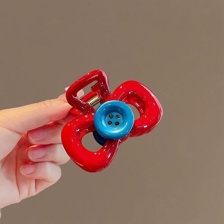 Hajcsipesz Gripper - Rajzolt kiskutya kivágott mintával, műanyag, nőknek, őszi 2024