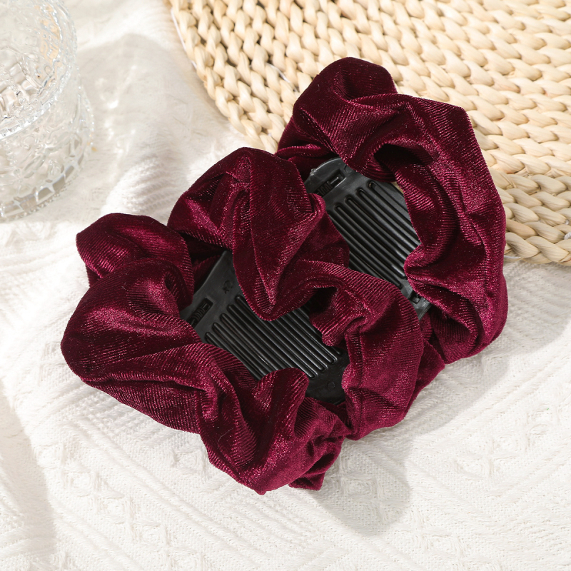 женски аксесоар за глава от флокинг с плисиран детайл, пролет 2025