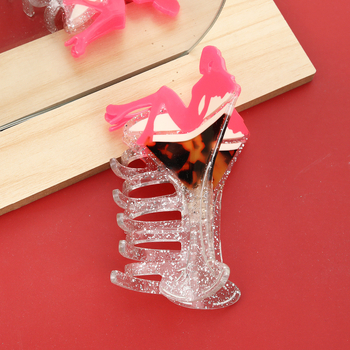 Női hajcsipesz Gripper típusú, egyedi dizájn és különleges forma; kézzel készített; anyag: ecetsav