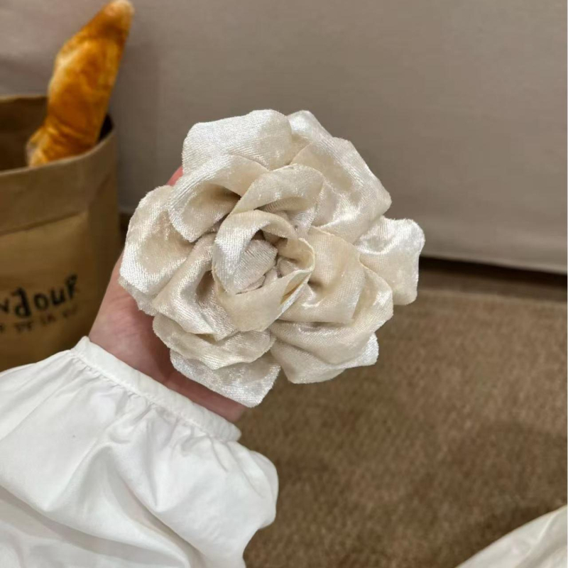 Clamă de păr din catifea cu camelia, clemă cu dinți, lucrată manual, stil feeric