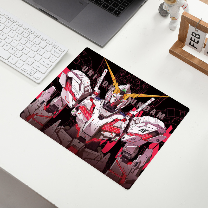 Gundam Crtani Miš Pad, Dvostrana Gumena Stolna Podloga, Protuklizna, Model F-A5, Uključuje Logo