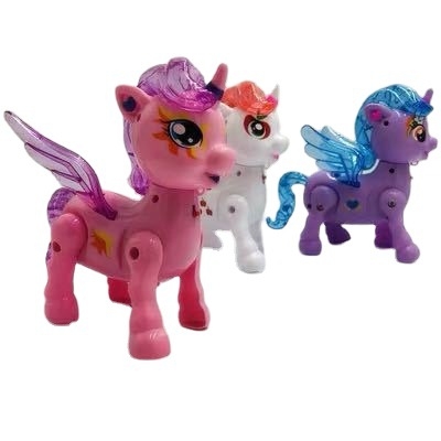 Xue Qun šviesus traukiamas kiaulės žaislas — plastmasinis, šviesos funkcija, vaikams 4–6 metai