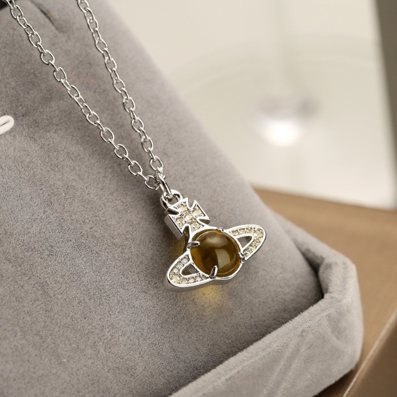 Nakit od titan čelika; mikro postavljanje kamenja; privjesak od bakra; običan lanac; težina 8 g