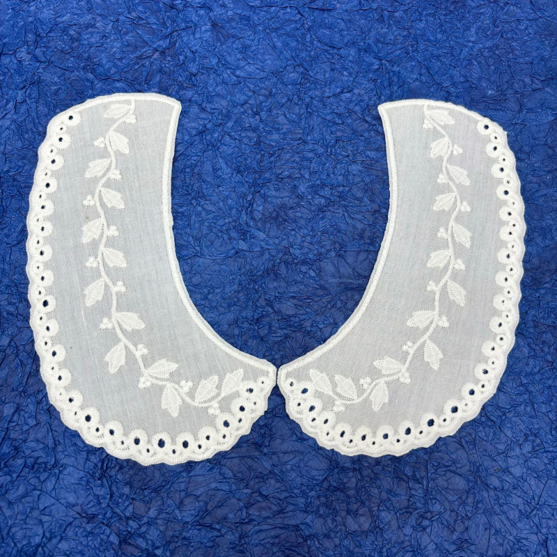 Odvojiva ovratnica s šivanom od mliječne svile, cvjetni motiv, dvostruki sloj, modni dodatak