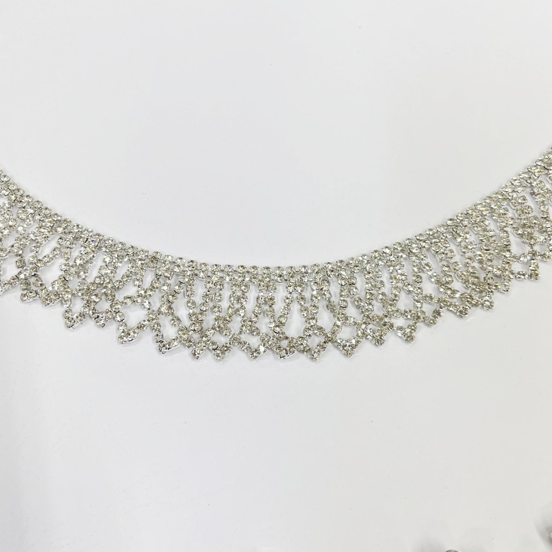 Rhinestone lanac - ručno izrađeni zavareni dekorativni lanac za odjeću, ovratnik, cvijet, šešir, haljinu; Materijal: Rhinestone chain; Primjena: ženska odjeća, haljine, dodaci; DIY