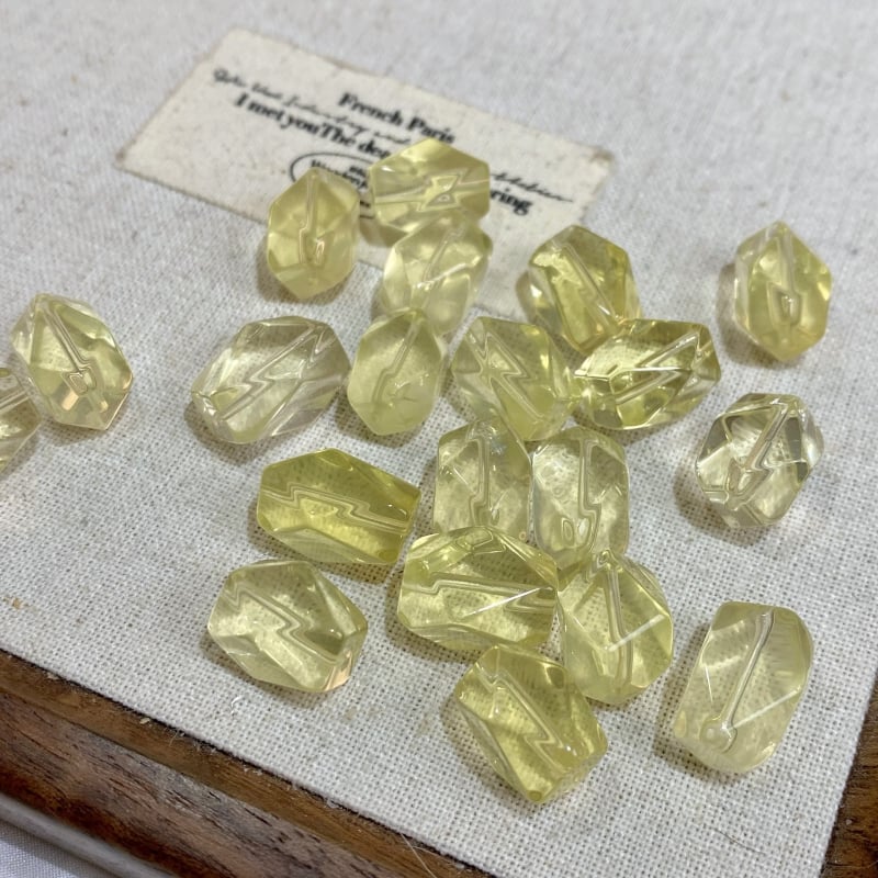 Brățară din cuarț roz cu șnur elastic, fără pietre laterale, ambalare individuală, stil lux discret