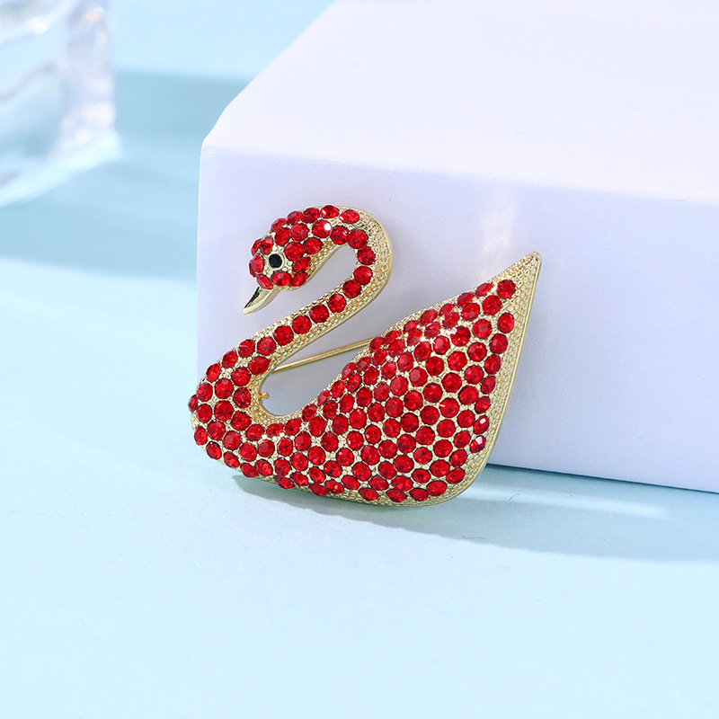 Vintage labud broš, cinkova legura, elektroplatiranje, proljeće 2025