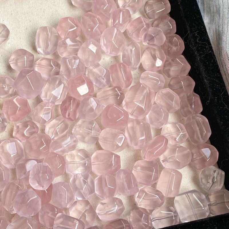 DIY dodaci za nakit • Prirodni kristal • Polirane kristalne perle s Totem uzorkom