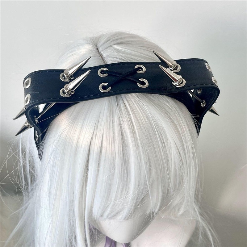 Аксесоар за глава: Сребърна диадема с пирони, форма на възел