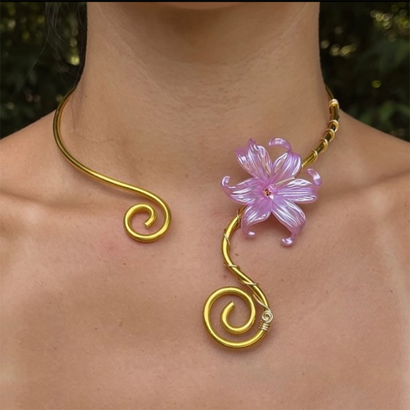 Κολιέ τύπου γιακά – Σίδηρος, Μοντέλο Λουλούδι, 60 g, Κανονική Αλυσίδα, Στυλ μόδας γραφείου