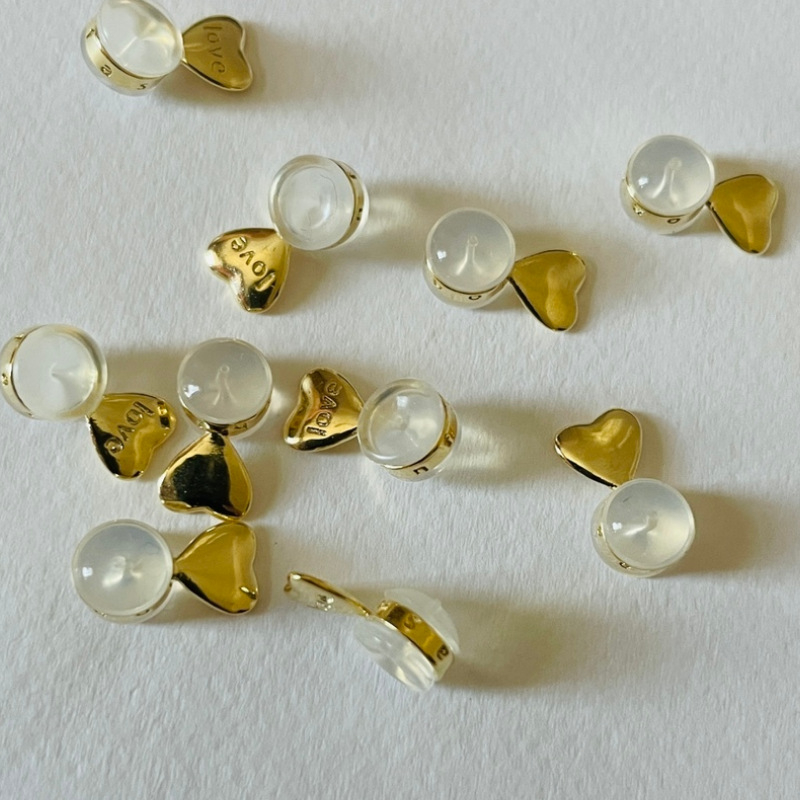 Fülbetét, réz és szilikon, elektroplatált, szív alakú és hengeres