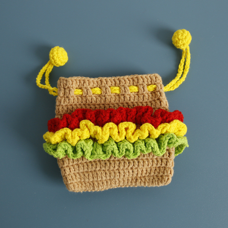 Вълнен монетник с плоден мотив, 1 сгъвка, стил свеж и сладък, лято 2025