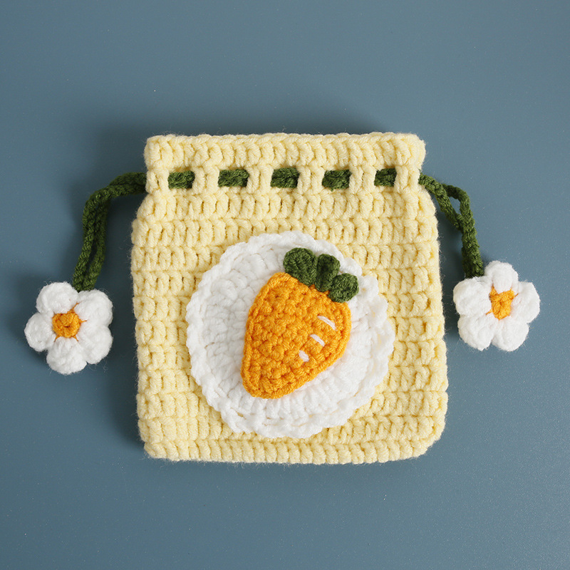 Вълнен монетник с плоден мотив, 1 сгъвка, стил свеж и сладък, лято 2025