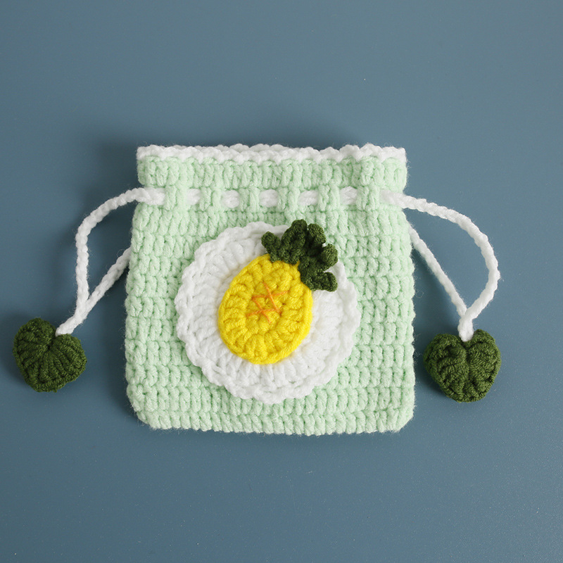 Вълнен монетник с плоден мотив, 1 сгъвка, стил свеж и сладък, лято 2025