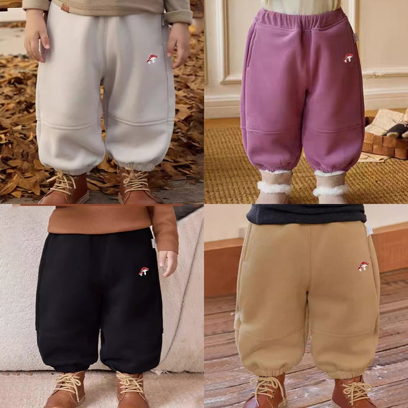 Dječje jogger hlače s izvezenim uzorkom – 85% pamuk / 15% poliester, srednji pojas s elastičnom, za uzrast 1–3 godine, jesen 2025