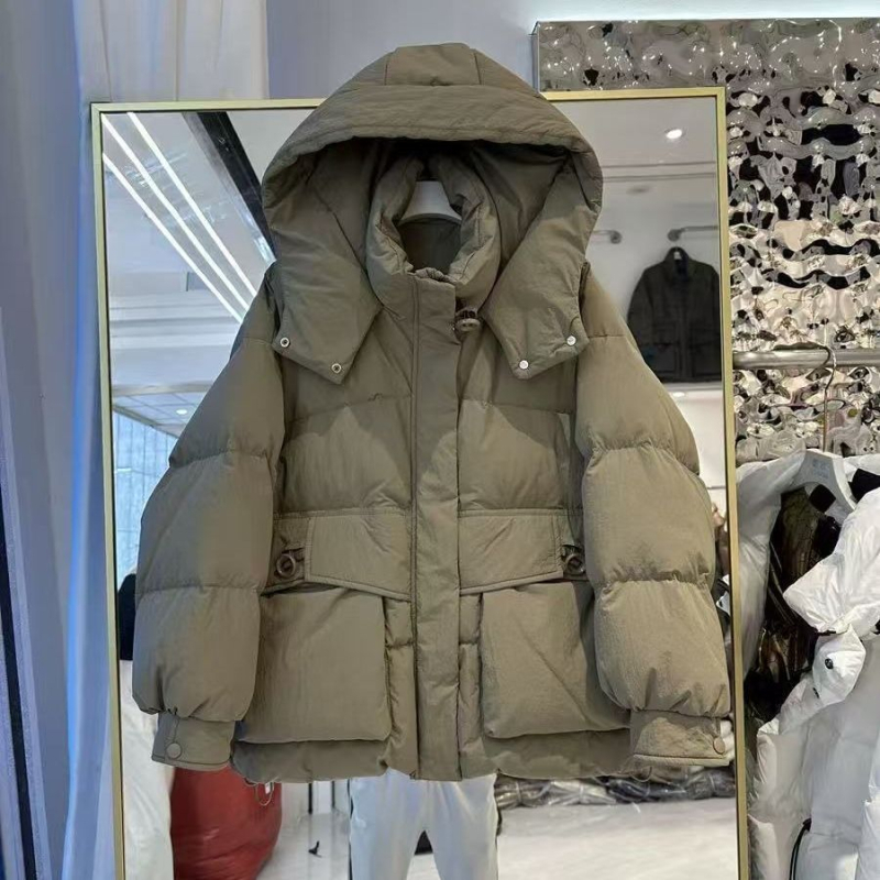 Ženska kratka puffer jakna, zima 2025, korejski stil, opuštena silueta, topla s kapuljačom