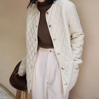 Дамско яке с подплата от полиестер и памук, средна дължина, диамантено шевове, кръгло деколте, едноредово закопчаване