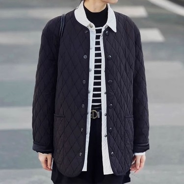 Дамско яке с подплата от полиестер и памук, средна дължина, диамантено шевове, кръгло деколте, едноредово закопчаване