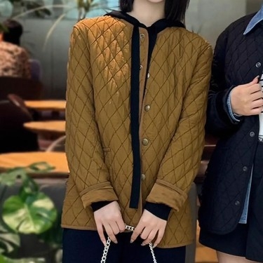 Дамско яке с подплата от полиестер и памук, средна дължина, диамантено шевове, кръгло деколте, едноредово закопчаване