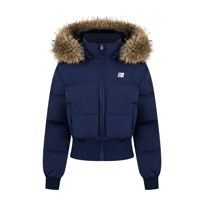 Pamut kabát prémes gallérral és kapucnival, derékban szűkített szabás, középhosszú, vastag poliészter anyag, cipzáros záródás