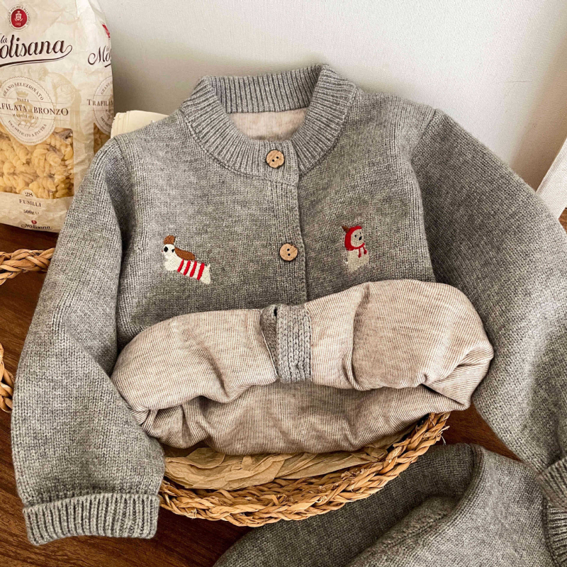 Dječji mohair kardigan s izvezenim psom po cijelom tijelu, unisex, okrugli ovratnik, dugi rukavi, jednostruko kopčanje