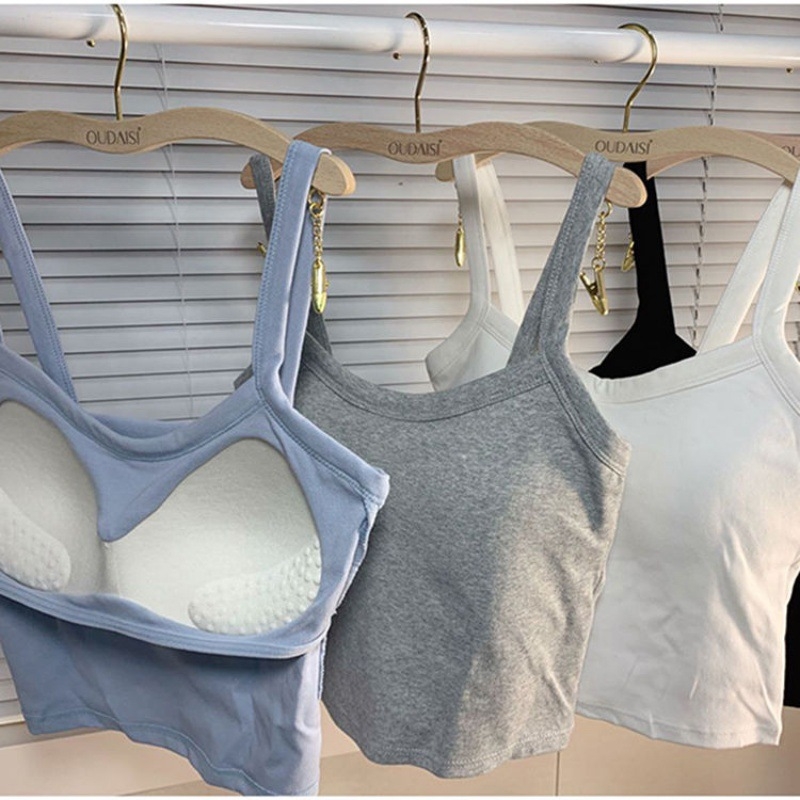Ženski crop top bez rukava od pamuka, uski kroj, okrugli izrez, može se nositi kao unutarnji ili vanjski sloj, pokriva dekolte.