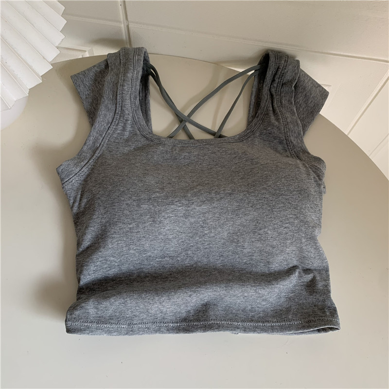 Ženski camisole s prekriženim leđima i otvorenim leđima, pamuk 95%+, uski kroj, vrlo kratka duljina do 40 cm, Ljeto 2024