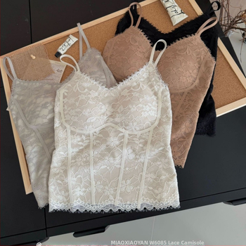 Moterų nėrinių camisole su V formos iškirpte, sling stilius, krūties pagalvėlė, nailono nėriniai, ultra plonas audinys 81–100 g/m²