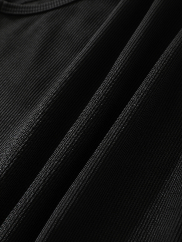 Ženski tank top s trakama, Slim fit, kratka duljina, poliester 90–95%, visoka elastičnost, ljeto 2025