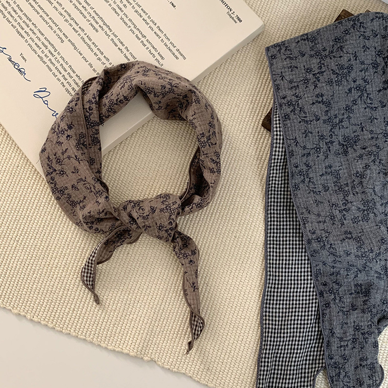 Μαντήλι κεφαλής από πολυεστέρα, διπλής όψης καρό, τρίγωνος φουλάρι, λαστιχάκι μαλλιών, άνοιξη 2025