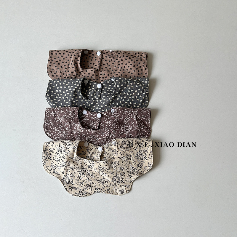 WD-006 etető kendő, pamutból készült, vízálló és koszálló, pöttyös mintával, 0–1 éveseknek, uniszex