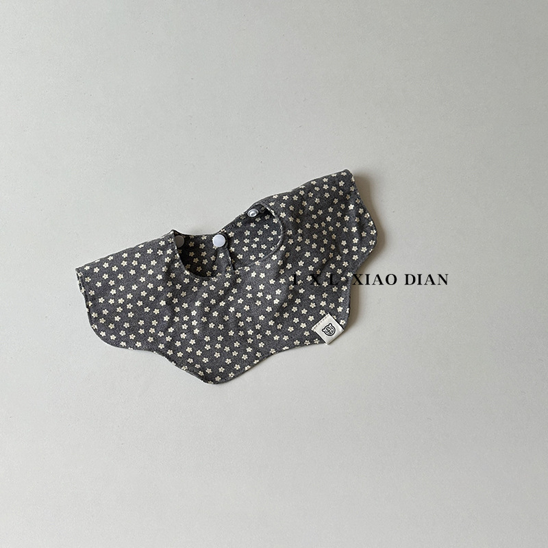 WD-006 etető kendő, pamutból készült, vízálló és koszálló, pöttyös mintával, 0–1 éveseknek, uniszex