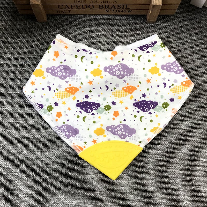 Pamut baba etető kendő, háromszög alakú, nedvszívó, harapás-zsebbel, 0-6 év