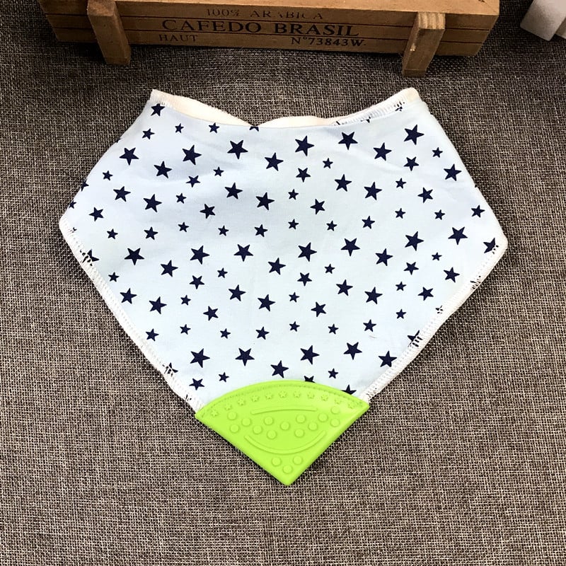 Pamut baba etető kendő, háromszög alakú, nedvszívó, harapás-zsebbel, 0-6 év