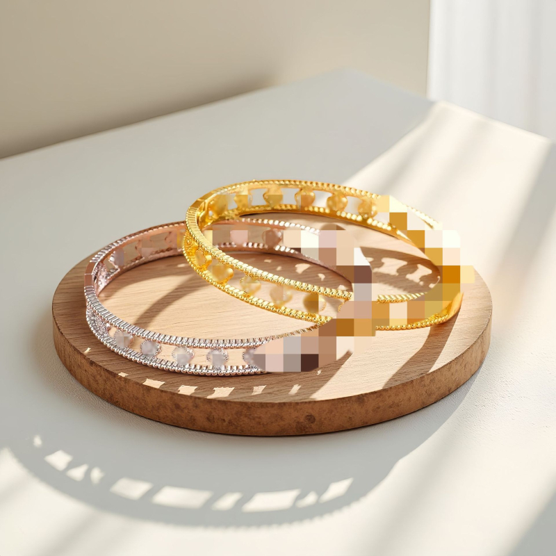 Brățară cu trifoi cu patru foi, margine cu mărgele și design gol, cu diamant, Jin Huiteng, 19 g (Material: Cupru; Brand: Jin Huiteng; Procesare: Diamant; Greutate: 19 g)