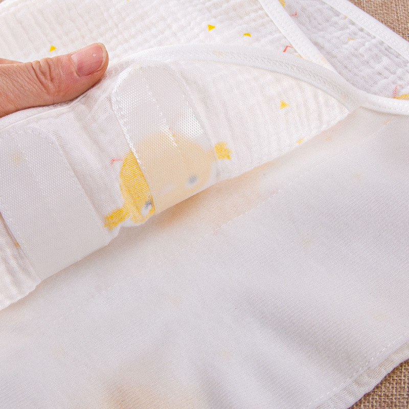 Swaddle od 100% pamuka za bebe – Cotton Fable, Cartoon uzorak, za ljeto, proljeće i jesen, za dojenčad i djecu 1–3 godine