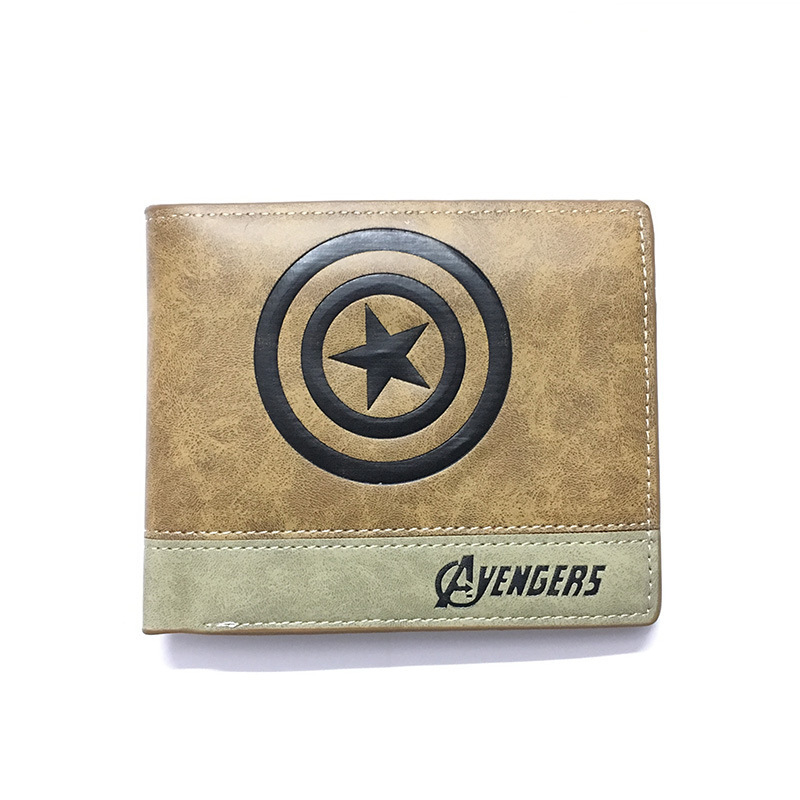 Lühike bi-fold PU nahast rahakott, millel on Survey Corps logo ja Wing of Liberty motiiv, värviblokk disain; anime muster; vooder sünteetilise nahaga; linna minimalistlik stiil.