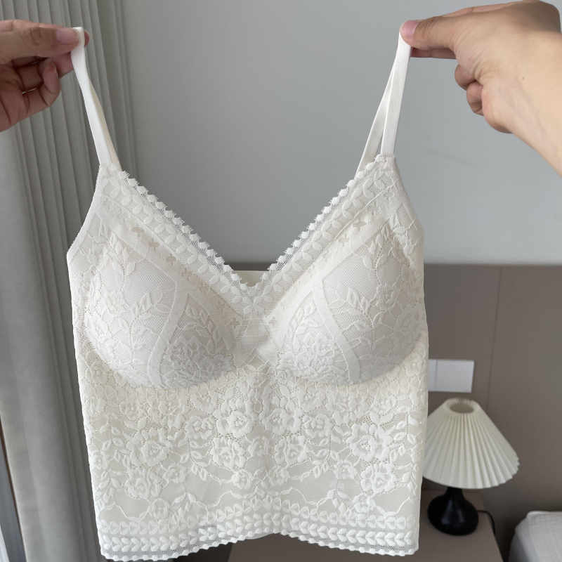 Nėrinių camisolis su įmontuotais krūties įdėklais, V-formos iškirptė, gražus nugaros dizainas, nailono/spandekso audinys, siauras kirpimas