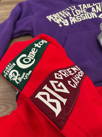 Gyerekeknek szóló japán stílusú fleeces kapucnis pulóver, gyapjú bélés, 100% pamut, Crackle nyomtatott filc címke