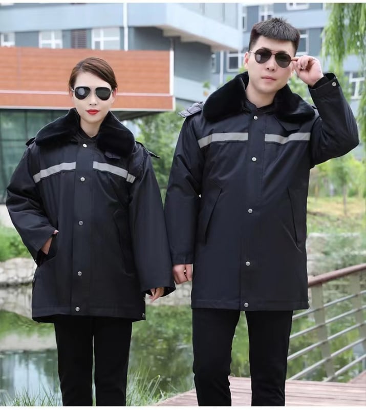 Външно памучно яке с рефлекторни елементи, водоустойчиво, с подвижна качулка, удебелен полиестер-памучен пълнеж, комплект от две части