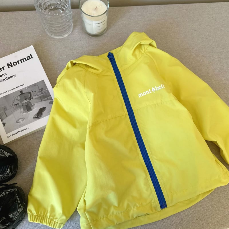 Bērnu āra vējaizturīga jaka — ļoti viegla, poliesters, vecums 3–8 gadi, pavasaris 2025