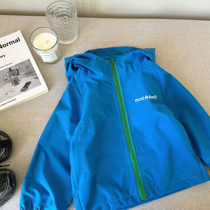 Bērnu āra vējaizturīga jaka — ļoti viegla, poliesters, vecums 3–8 gadi, pavasaris 2025