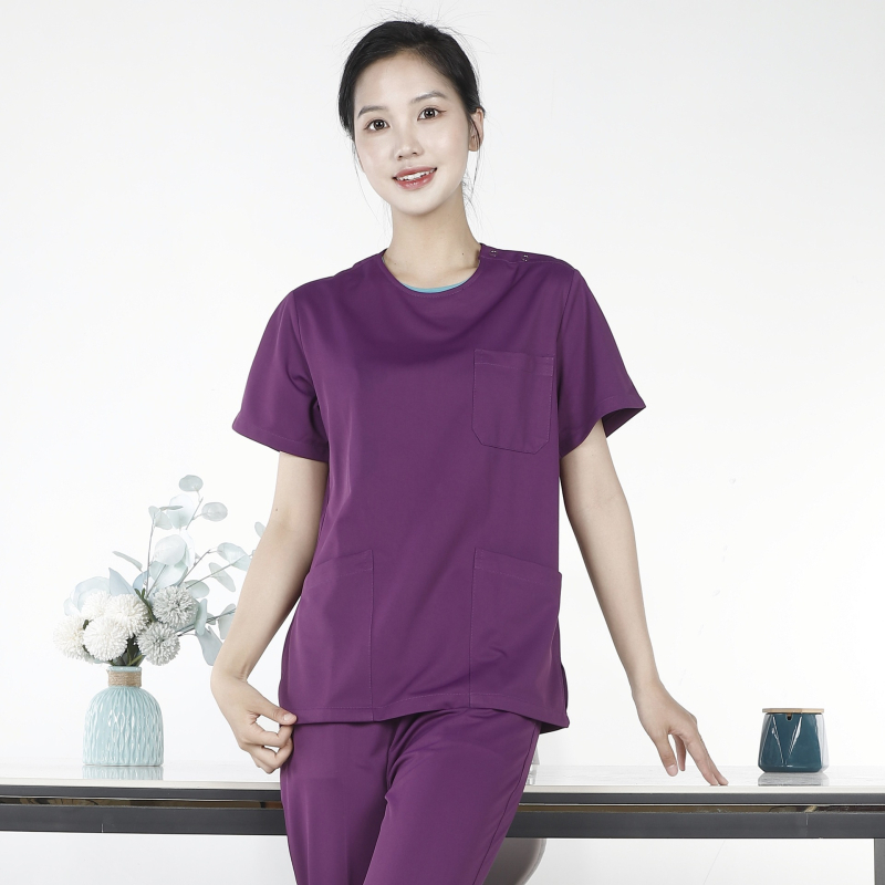 Scrub set za dentalno/medical osoblje | unisex, upija vlagu, hlače 3/4 dužine, kratkih rukava, poliester 95%+