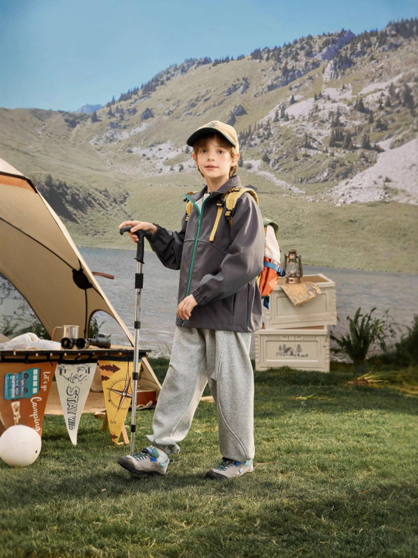 Soft Shell jaka vecākiem bērniem 7-12 gadiem, vēja un ūdensizturīga, ar kapuci, poliesters